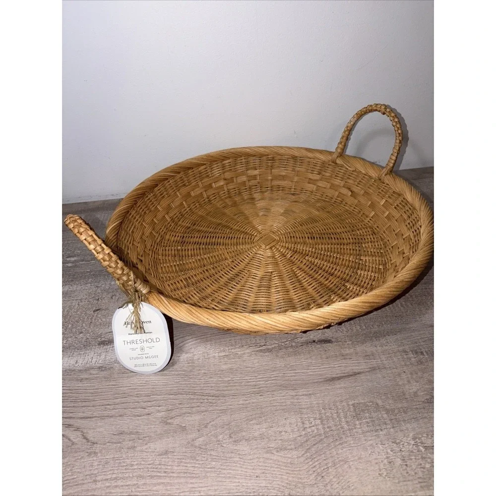 Studio Magee Round Basket With Two Handles 18